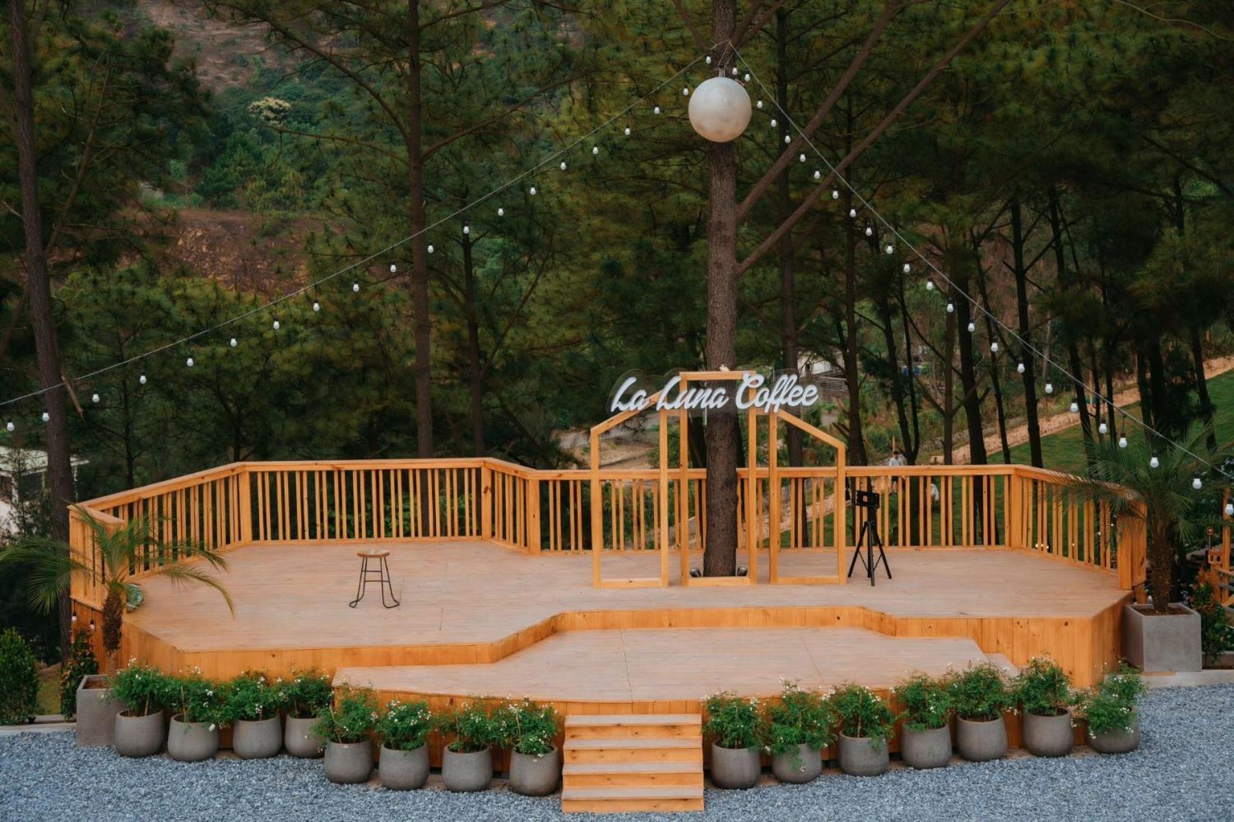 Nha Nghi Anh Dung Bed and Breakfast Ha Long Buitenkant foto