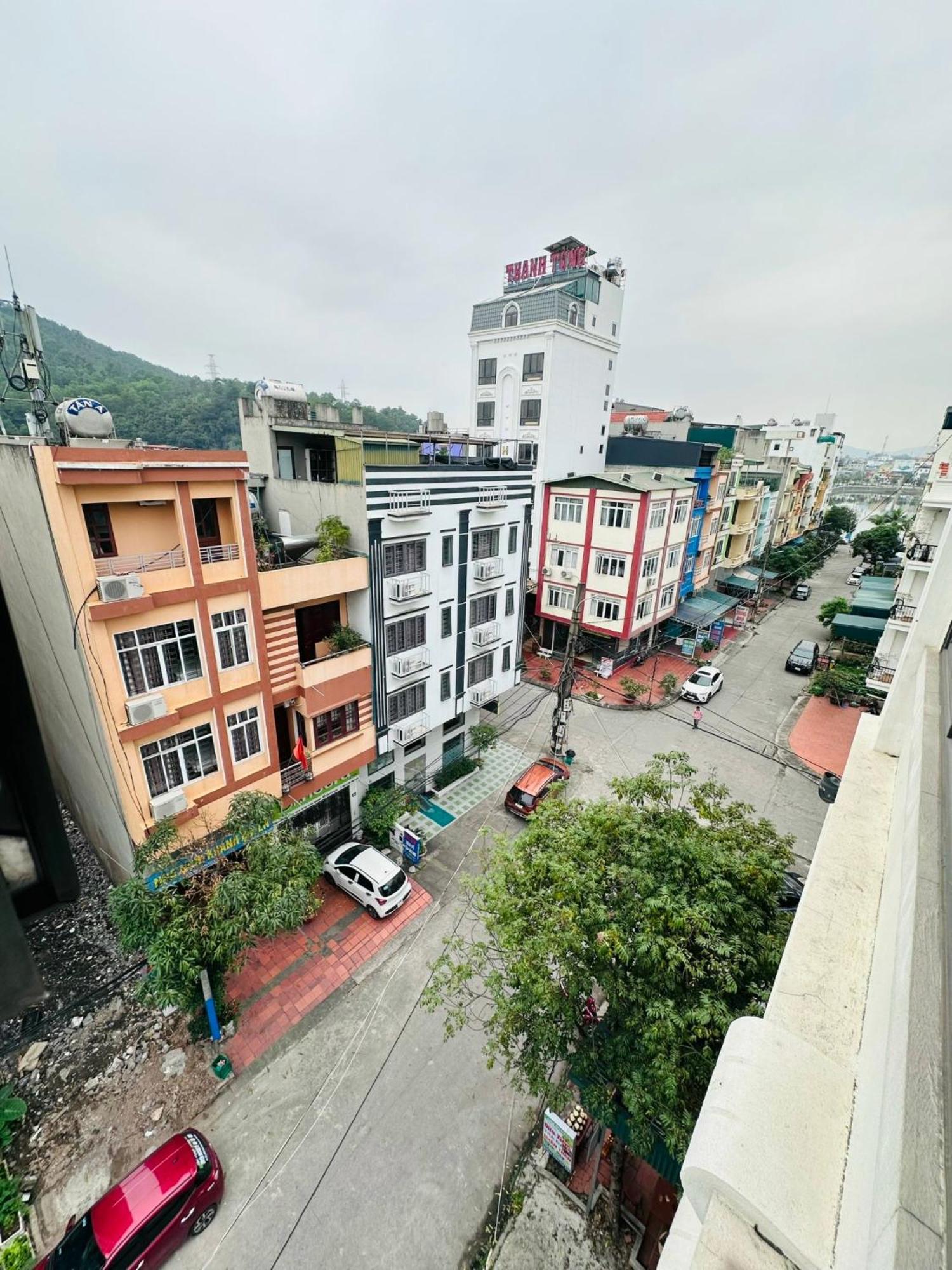 Nha Nghi Anh Dung Bed and Breakfast Ha Long Buitenkant foto