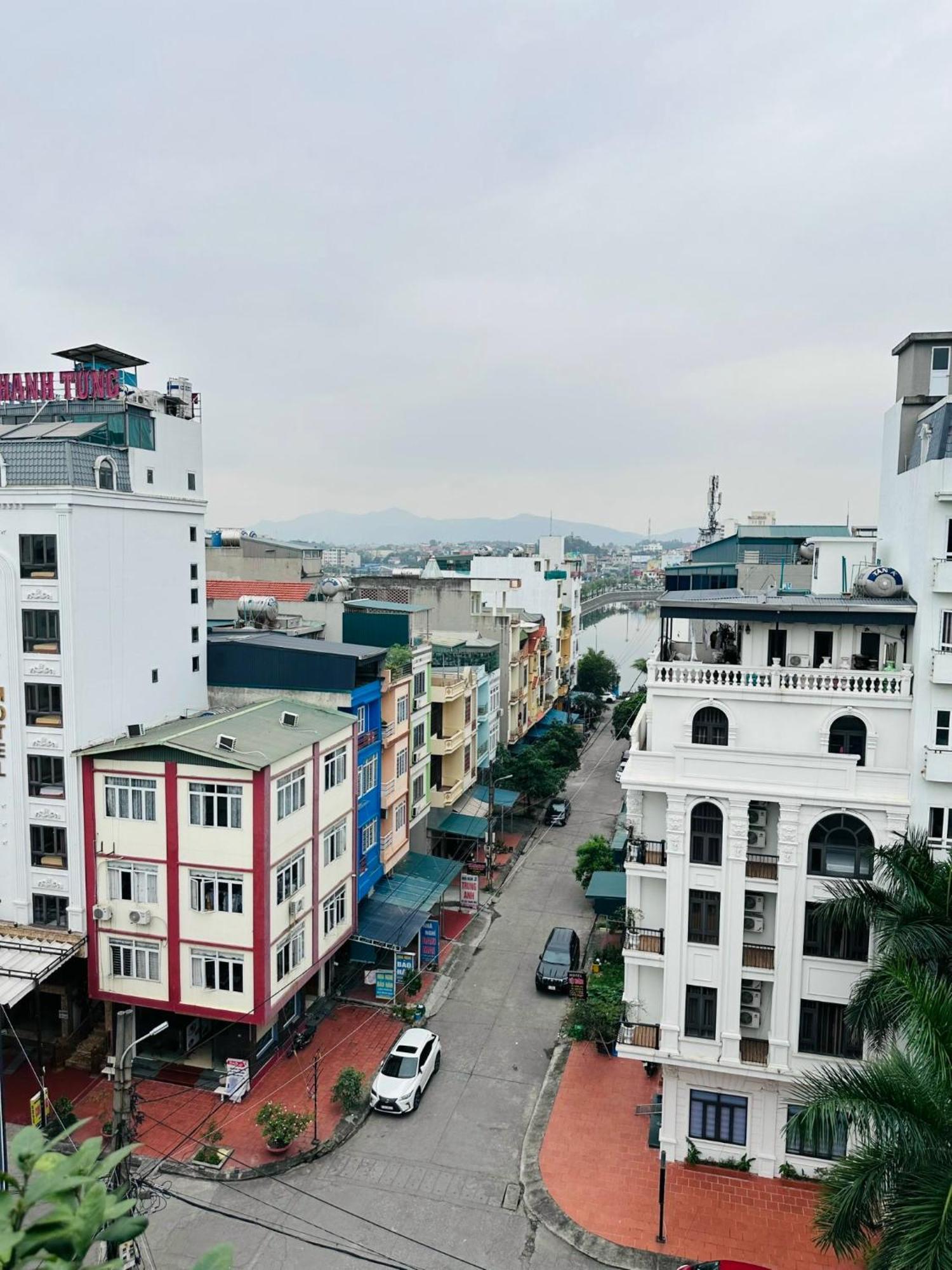 Nha Nghi Anh Dung Bed and Breakfast Ha Long Buitenkant foto